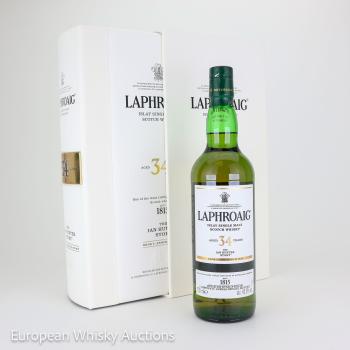 Laphroaig 34-years-old ~ The Ian Hunter Story - Book 5