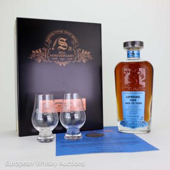 Laphroaig 1998 ~ 30th Anniversary Signatory Vintage