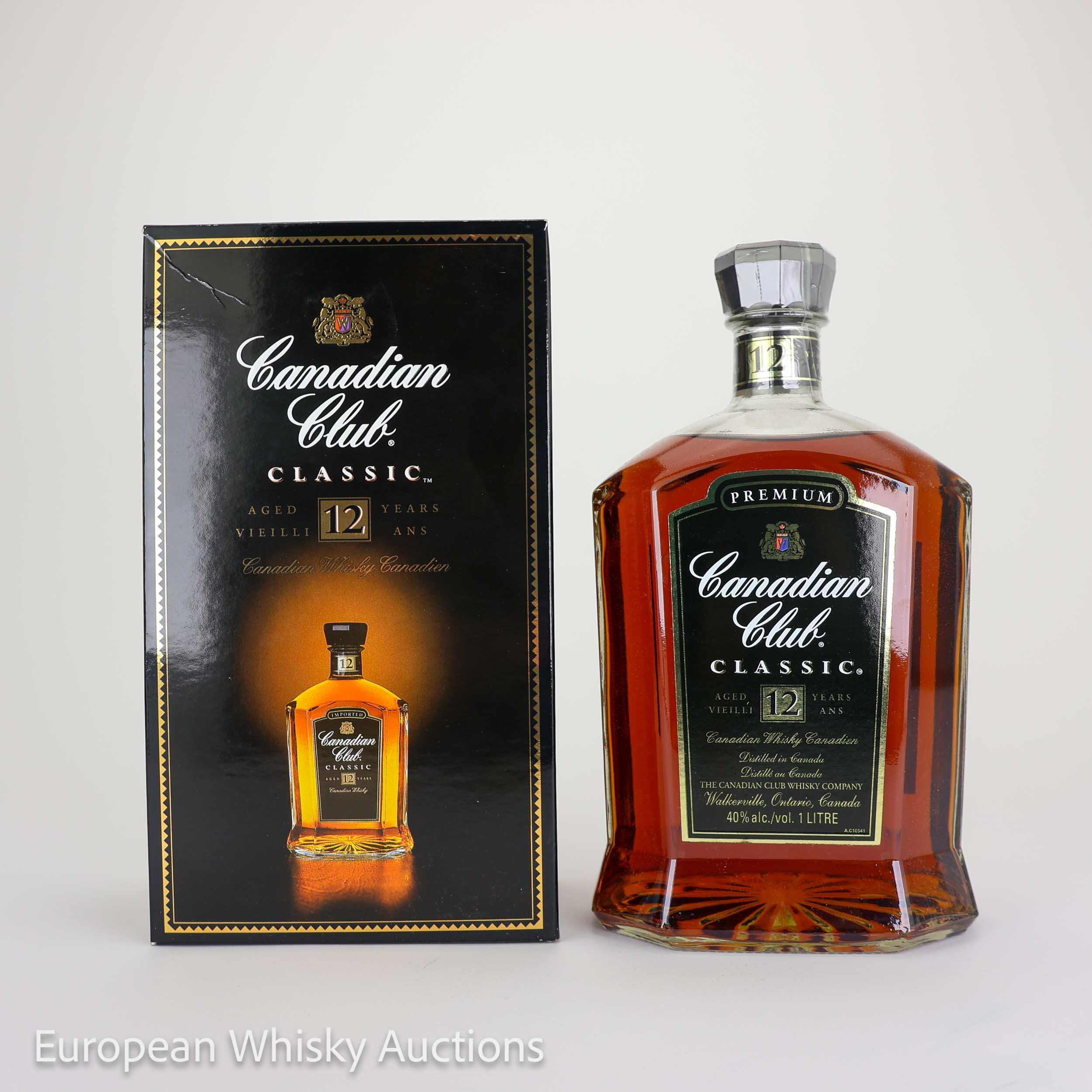 Canadian Club Classic 12 Year Old, 40% whisky bottle